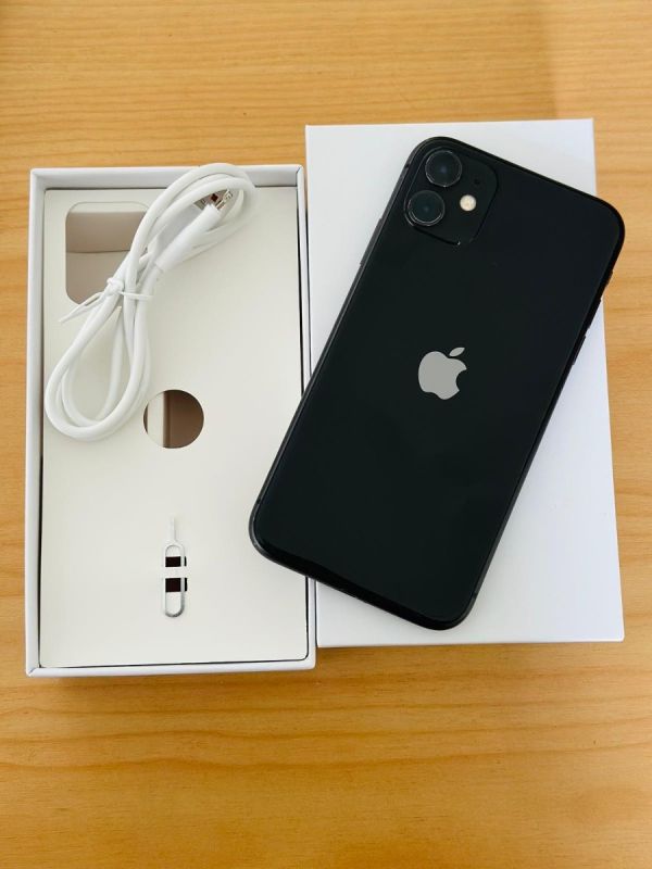 Apple iPhone 11 128GB Black, Refurbished 