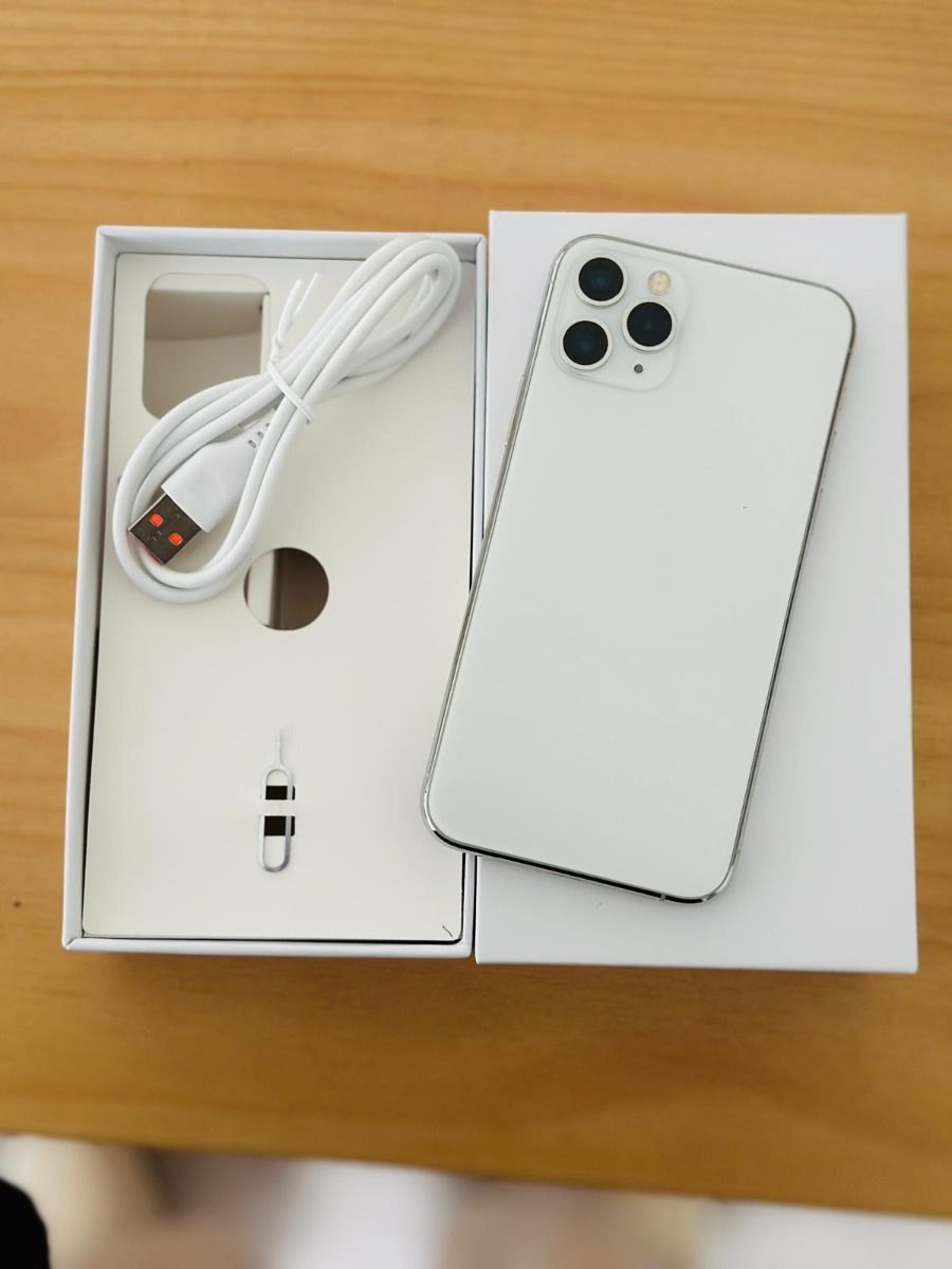 Apple iPhone 11 Pro 256GB Silver, Refurbished (Very Good)